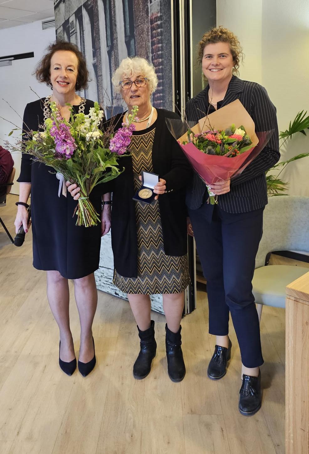 Burgemeester Meeuwisse met mevrouw Tannie Siereveld-Coppoolse