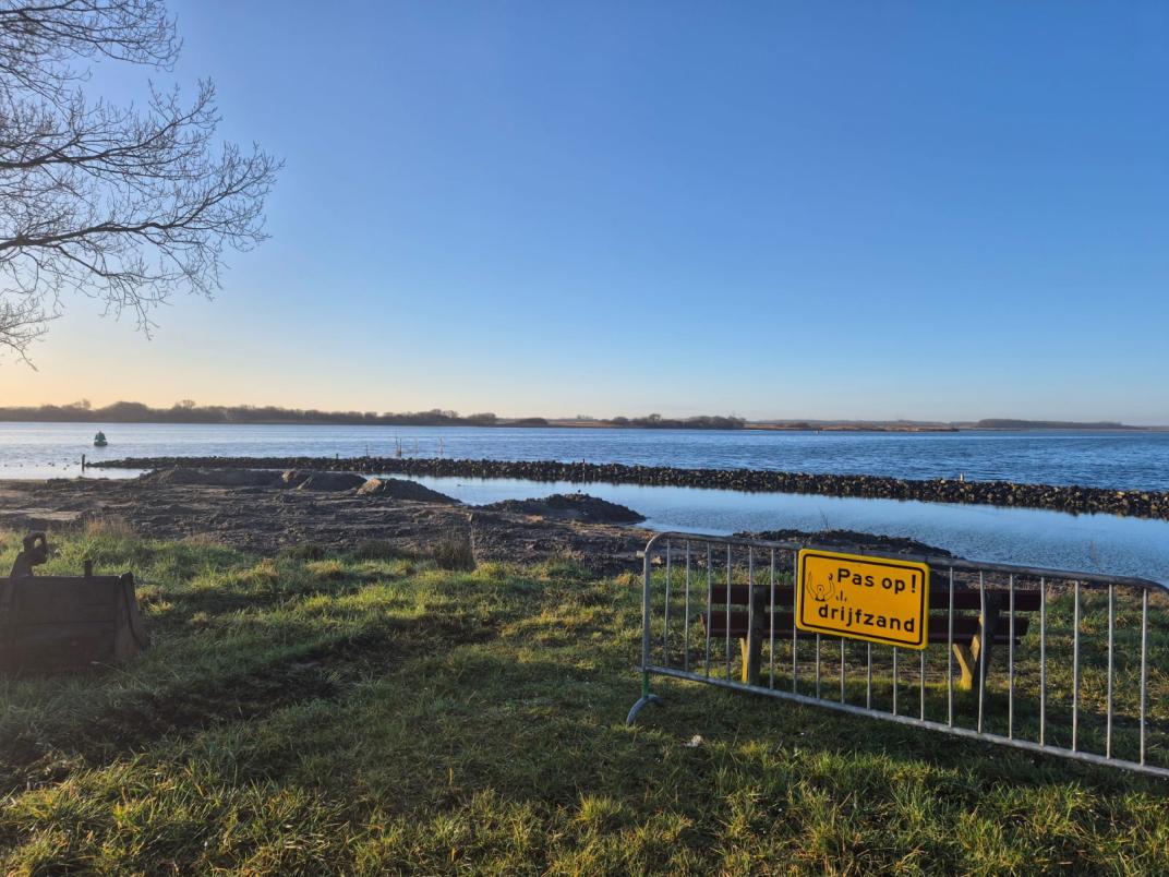 Werkzaamheden strandje Geersdijk