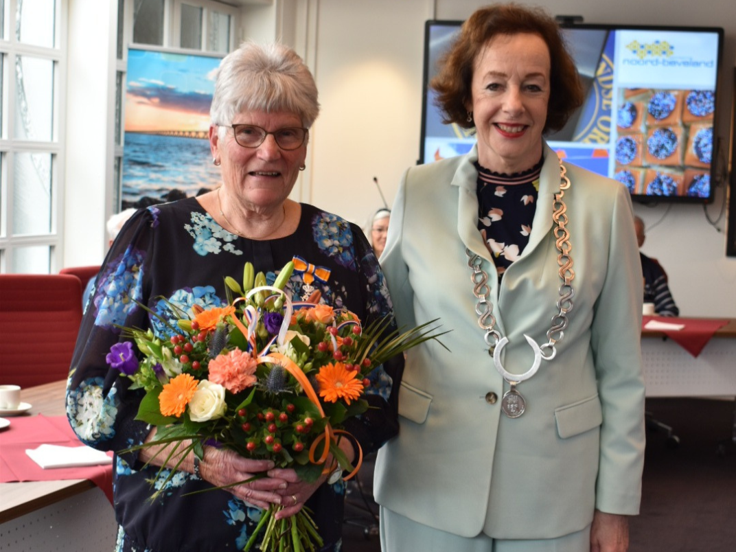 Mevrouw Bareman en burgemeester Meeuwisse