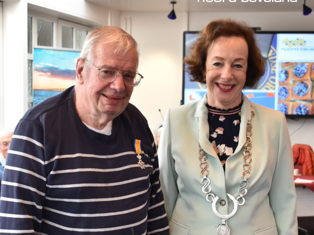 De heer Filius en burgemeester Meeuwisse