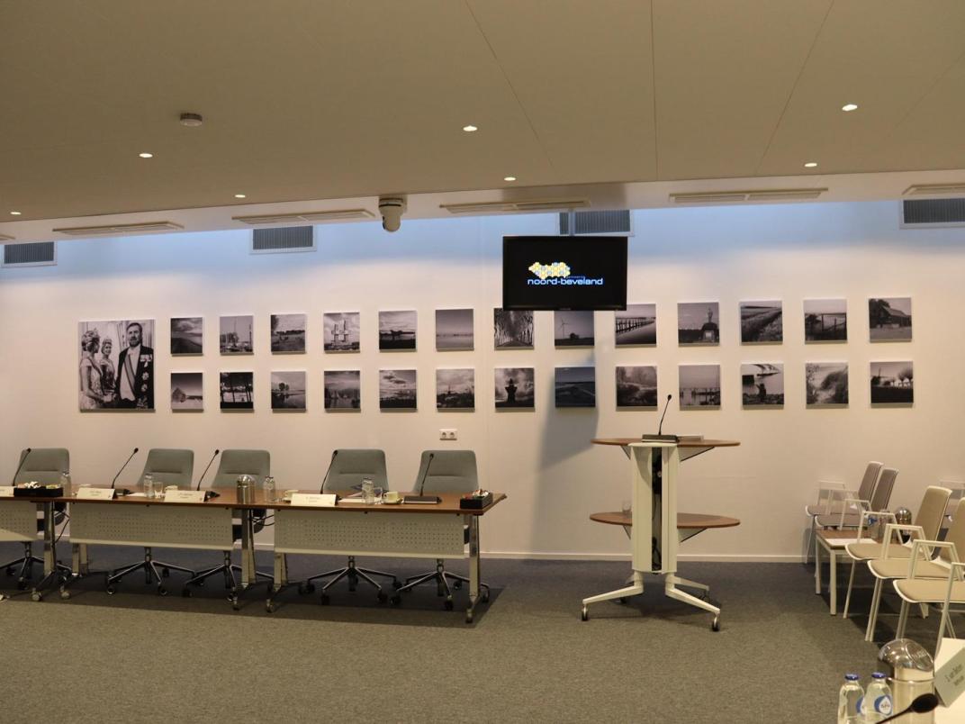 onthulling fotowand raadszaal